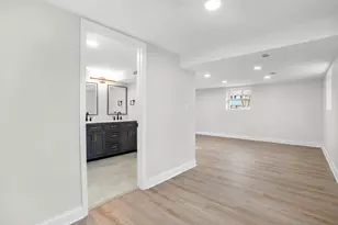 3254 W 74th Ct, Merrillville, IN 46410 - Photo 25