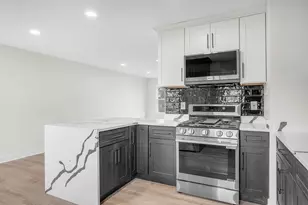 3254 W 74th Ct, Merrillville, IN 46410 - Photo 13