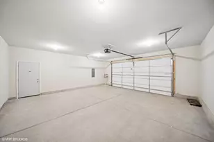 9102 W Valley Ct, Michigan City, IN 46360 - Photo 21