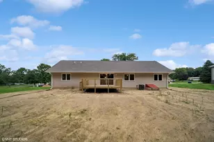 9102 W Valley Ct, Michigan City, IN 46360 - Photo 23