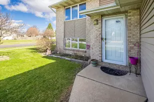 9931 Tyler St, Crown Point, IN 46307 - Photo 3