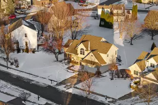 3204 Clairborne Crossing, Valparaiso, IN 46385 - Photo 3