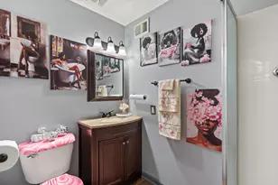 2400 W 59th Pl, Merrillville, IN 46410 - Photo 11