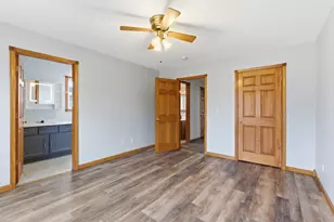 11869 Salyer Dr, Wheatfield, IN 46392 - Photo 17