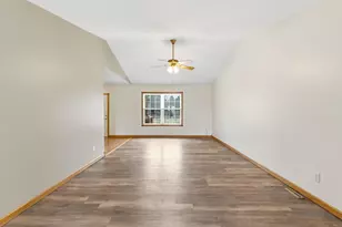 11869 Salyer Dr, Wheatfield, IN 46392 - Photo 11