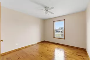 11869 Salyer Dr, Wheatfield, IN 46392 - Photo 13