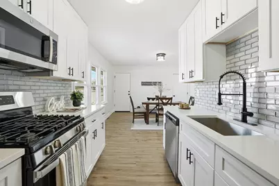 7711 E 93rd Avenue, Crown Point, IN 46307 - Photo 9