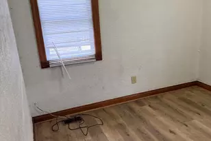 346 Richard Gordon Hatcher Blvd, Gary, IN 46404 - Photo 9