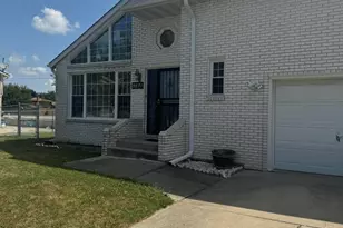 9871 Grant Pl, Crown Point, IN 46307 - Photo 1