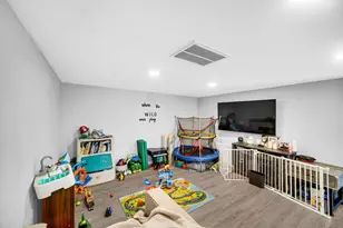 3614 W 79th Pl, Merrillville, IN 46410 - Photo 9