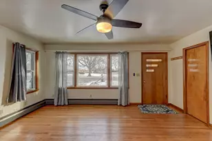 9046 Kleinman Rd, Highland, IN 46322 - Photo 5