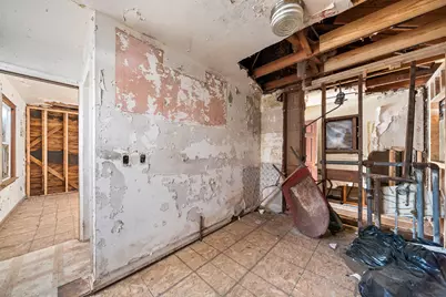 908 E 43rd Place, Gary, IN 46409 - Photo 9