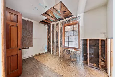 908 E 43rd Place, Gary, IN 46409 - Photo 7