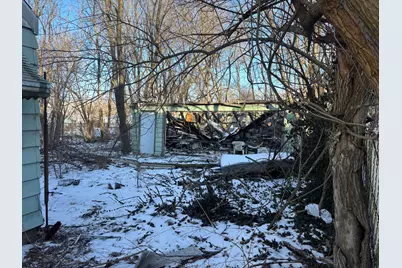 3762 W 20th Place, Gary, IN 46404 - Photo 5