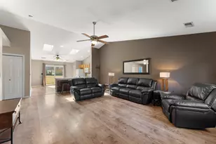 4401 W 73rd Ct, Merrillville, IN 46410 - Photo 13