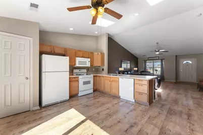 4401 W 73rd Court, Merrillville, IN 46410 - Photo 17