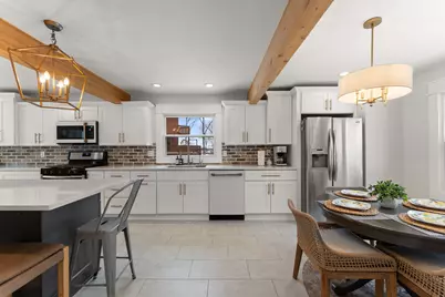 1011 Woodland Court, Crown Point, IN 46307 - Photo 9