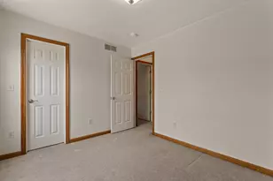 401 S Sutton Ave, Kouts, IN 46347 - Photo 25