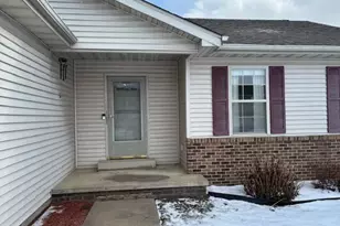 401 S Sutton Ave, Kouts, IN 46347 - Photo 7