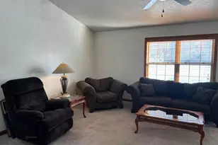 401 S Sutton Ave, Kouts, IN 46347 - Photo 11