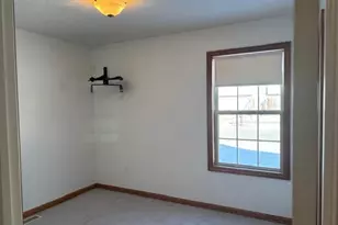 401 S Sutton Ave, Kouts, IN 46347 - Photo 23