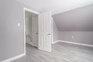 726 Fremont Rd, Valparaiso, IN 46385 - Photo 21