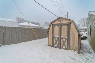 726 Fremont Rd, Valparaiso, IN 46385 - Photo 27