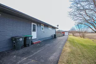 6912 Colorado St, Merrillville, IN 46410 - Photo 29