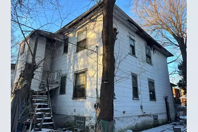 563 Pennsylvania Street, Gary, IN 46402 - Photo 3