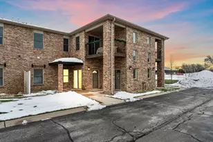 1346 Parke Dr, Crown Point, IN 46307 - Photo 1