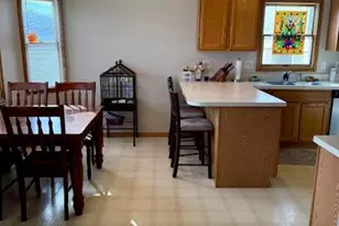 6827 Falcon Dr, Schererville, IN 46375 - Photo 3