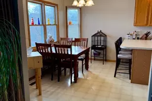 6827 Falcon Dr, Schererville, IN 46375 - Photo 5