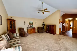 322 Valley Ct, Lowell, IN 46356 - Photo 7
