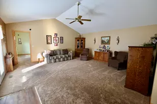 322 Valley Ct, Lowell, IN 46356 - Photo 3