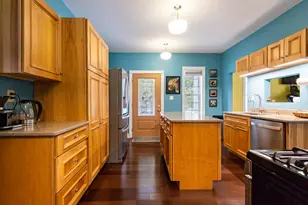 275 N 600 W, Valparaiso, IN 46385 - Photo 7