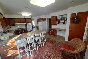 8400 Forest Ave, Gary, IN 46403 - Photo 3