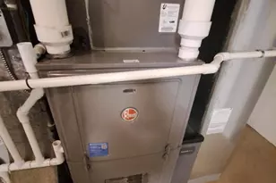 8400 Forest Ave, Gary, IN 46403 - Photo 25