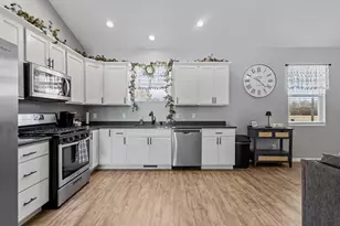 8831 W 1225 N, Demotte, IN 46310 - Photo 15