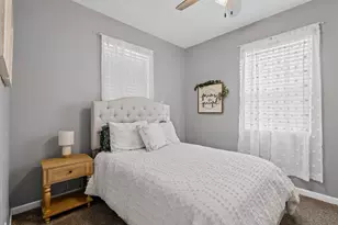 8831 W 1225 N, Demotte, IN 46310 - Photo 27