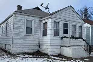 4828 Chestnut Ave, Hammond, IN 46327 - Photo 3