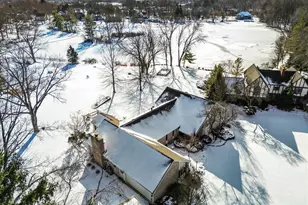 1755 Clifty Creek Ct, Valparaiso, IN 46385 - Photo 5