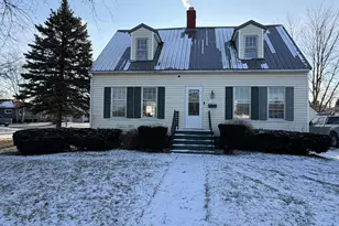 326 S Home Ave, Rensselaer, IN 47978 - Photo 1