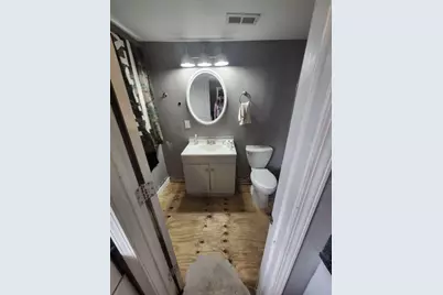 201 E 13th Place, Hobart, IN 46342 - Photo 7