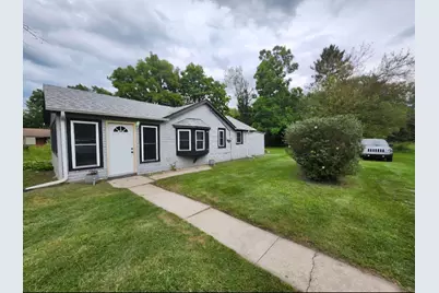 201 E 13th Place, Hobart, IN 46342 - Photo 1