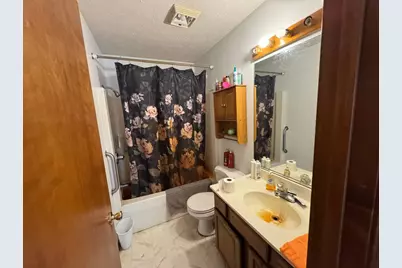 1217 Daisy Street SE, Demotte, IN 46310 - Photo 9