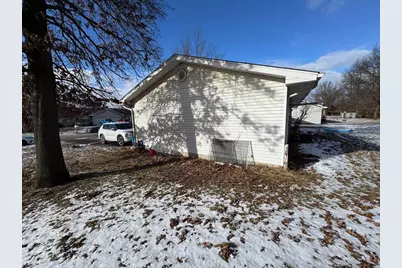 1217 Daisy Street SE, Demotte, IN 46310 - Photo 3