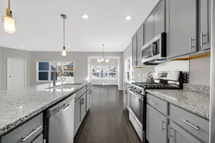 2406 Caspian Ln, Valparaiso, IN 46385 - Photo 5