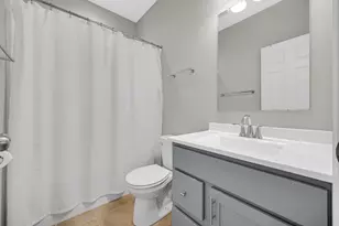 2406 Caspian Ln, Valparaiso, IN 46385 - Photo 15