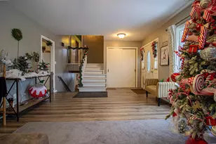 1241 Willow Ln, Schererville, IN 46375 - Photo 9