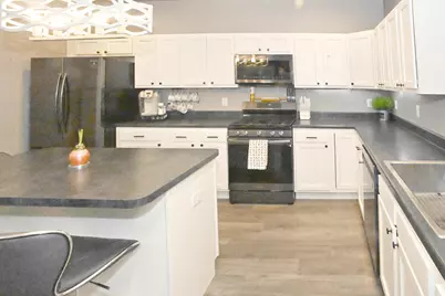 1205 Tower Lane, Chesterton, IN 46304 - Photo 7